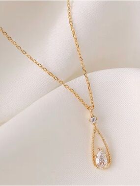 18 k Gold Plated Teardrop Zirconia Pendant Necklace - Women's Jewelry
